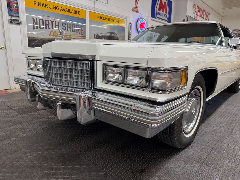 1975 Cadillac Coupe DeVille