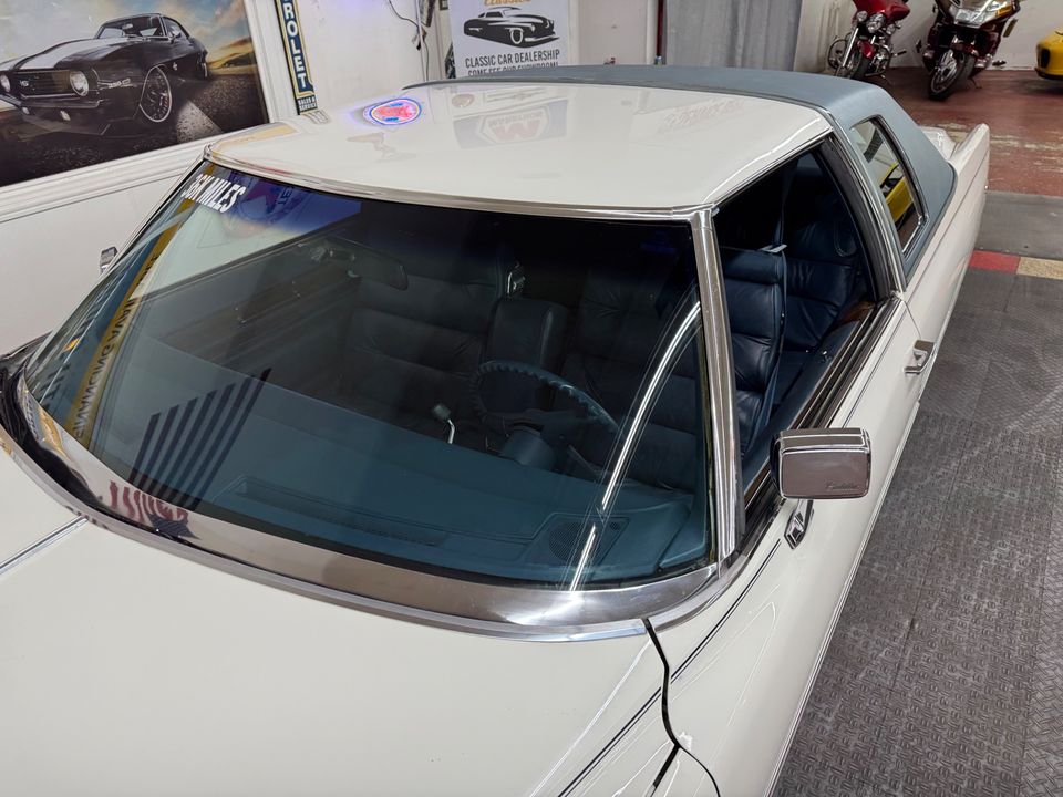 1975 Cadillac Coupe DeVille