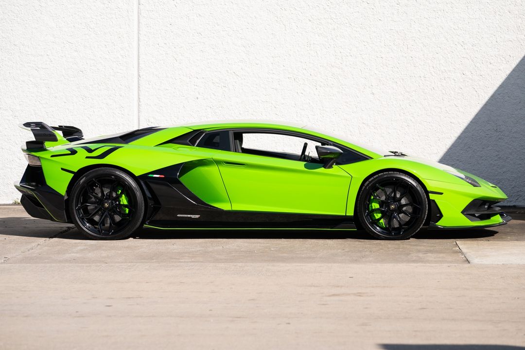 2019 Lamborghini Aventador
