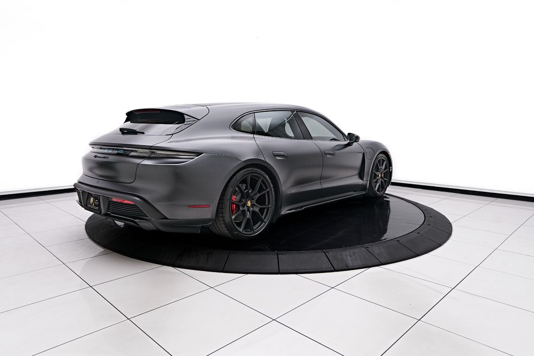 2023 Porsche Taycan