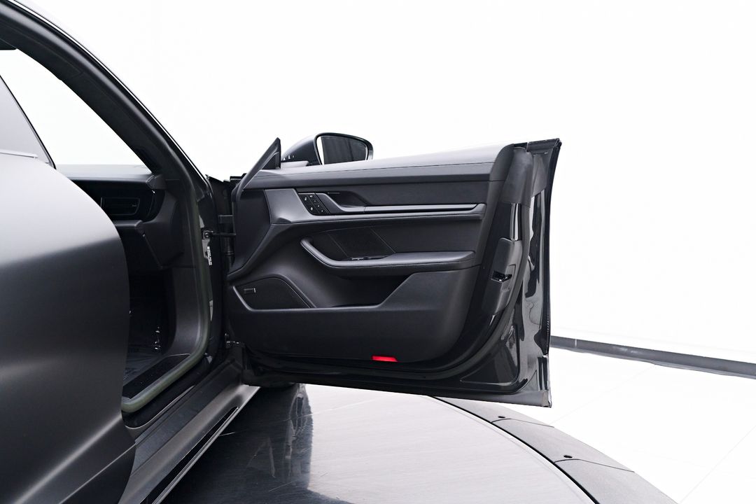 2023 Porsche Taycan