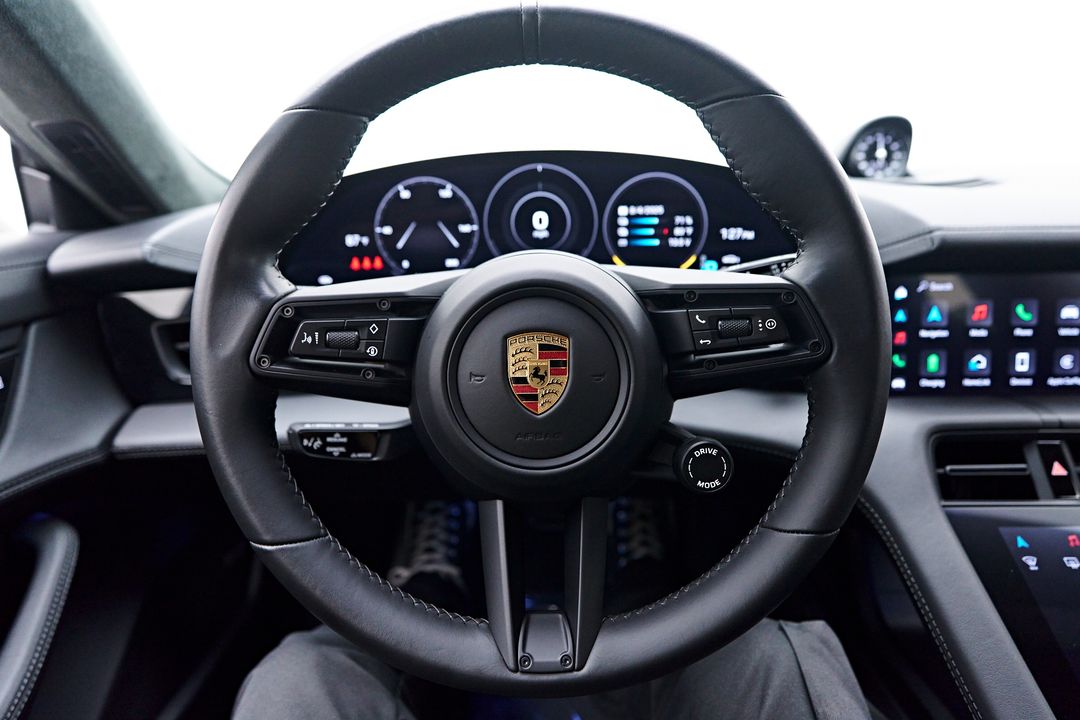 2023 Porsche Taycan