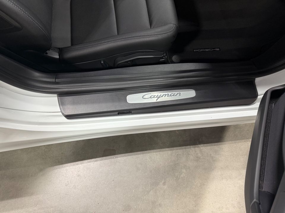 2014 PORSCHE CAYMAN