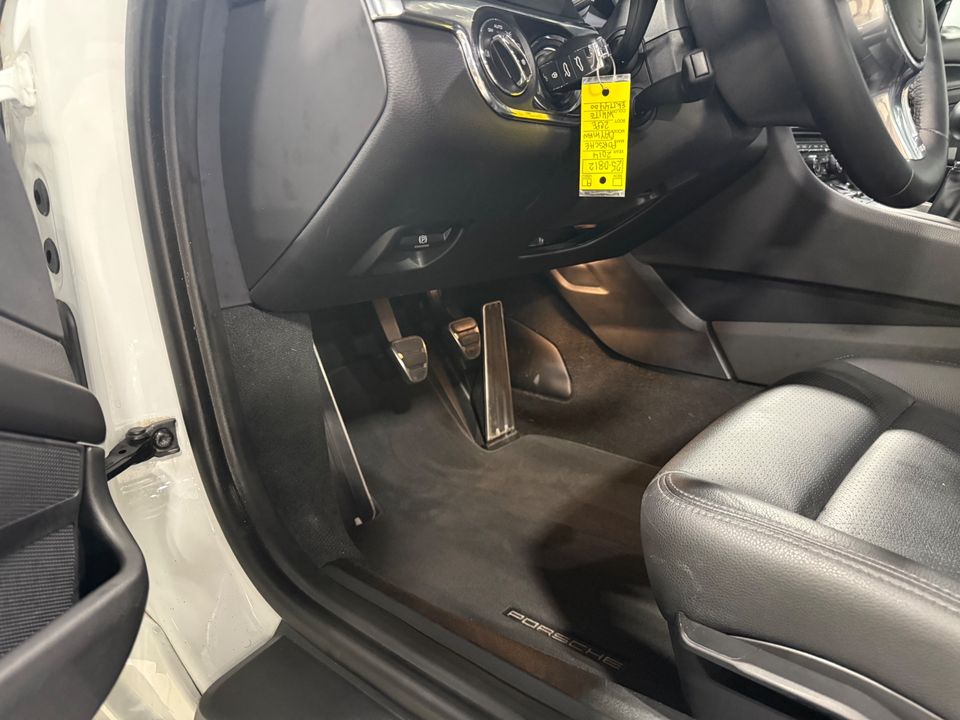 2014 PORSCHE CAYMAN