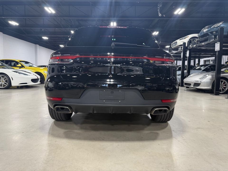 2020 PORSCHE MACAN