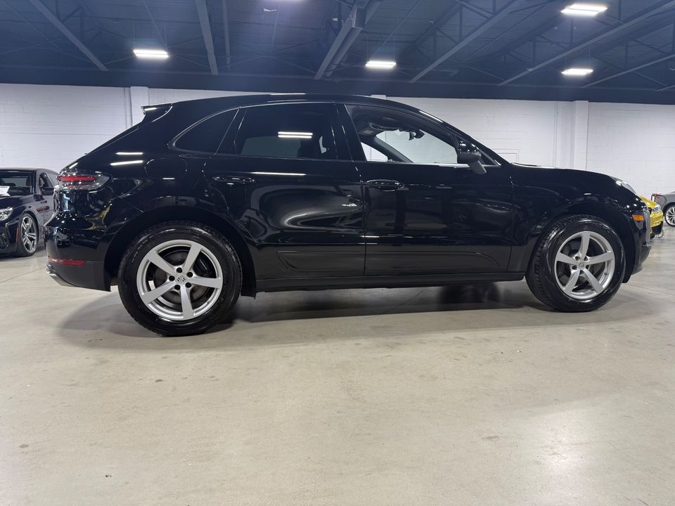 2020 PORSCHE MACAN