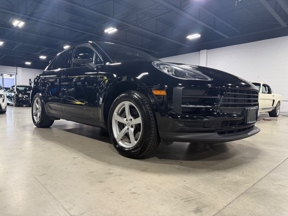 2020 PORSCHE MACAN