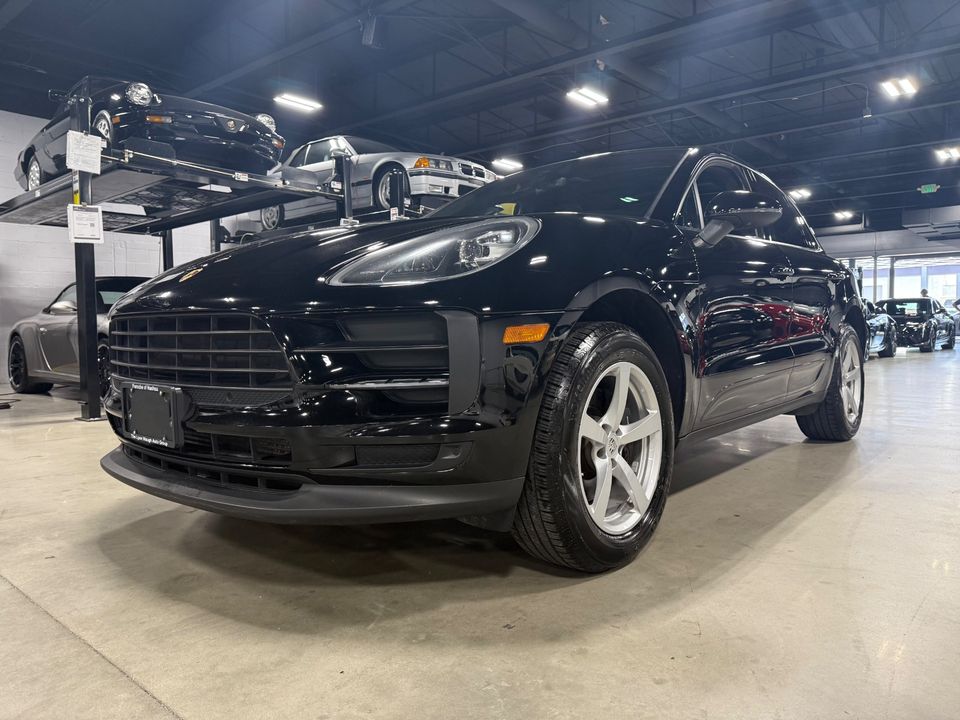 2020 PORSCHE MACAN
