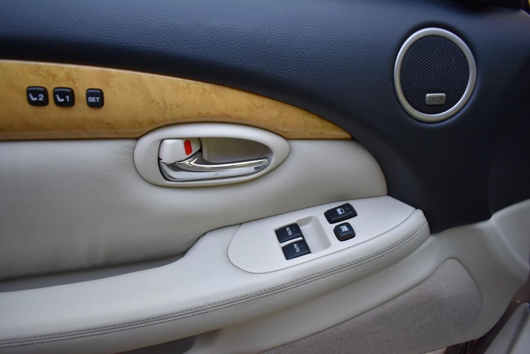 2002 Lexus SC