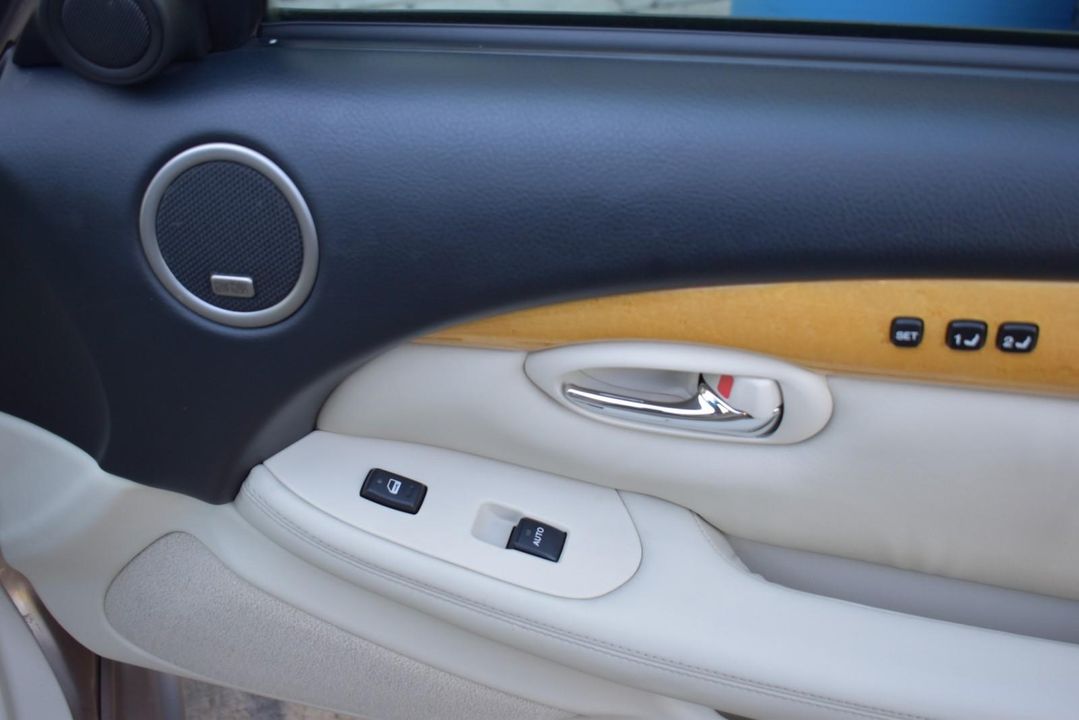 2002 Lexus SC