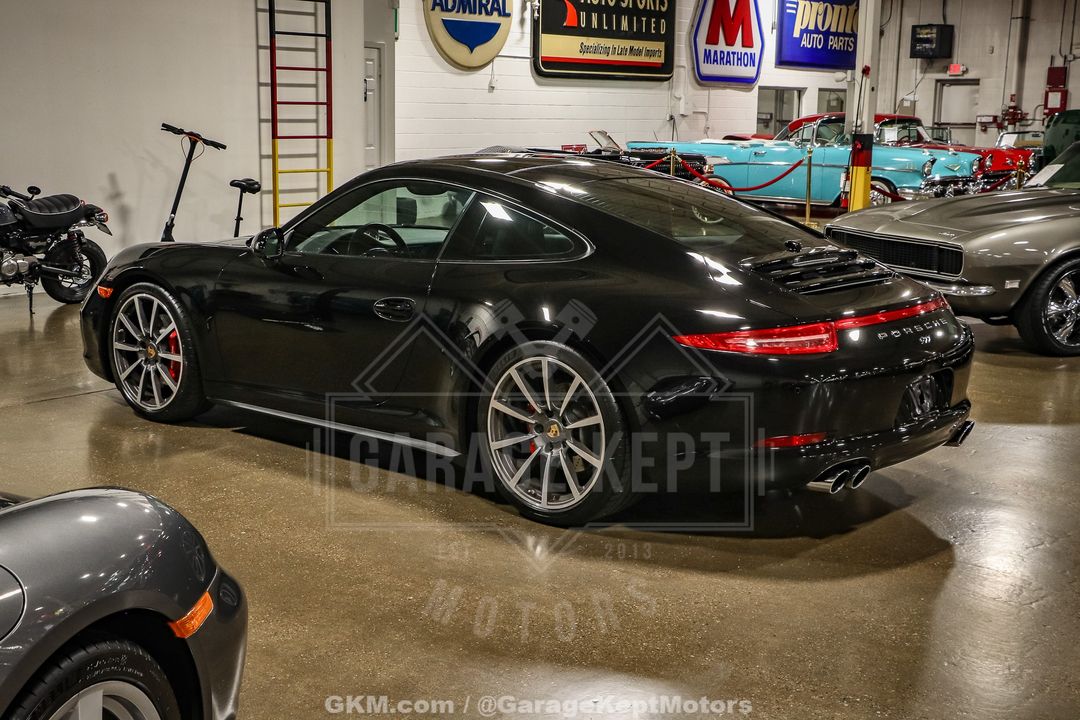 2015 Porsche 911