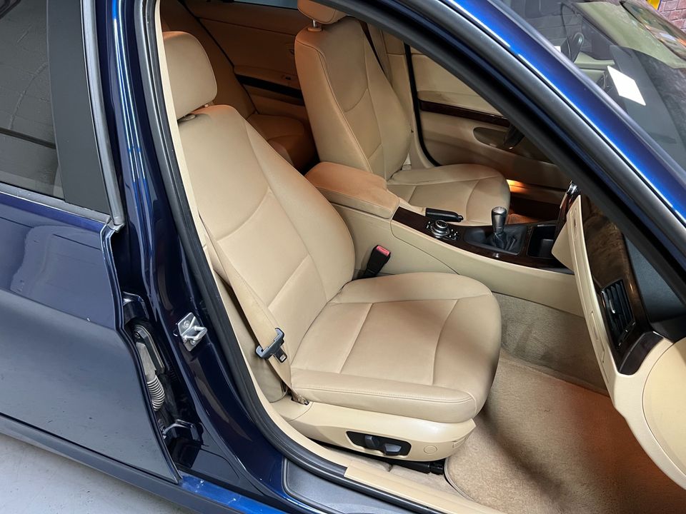2011 BMW 3 Series