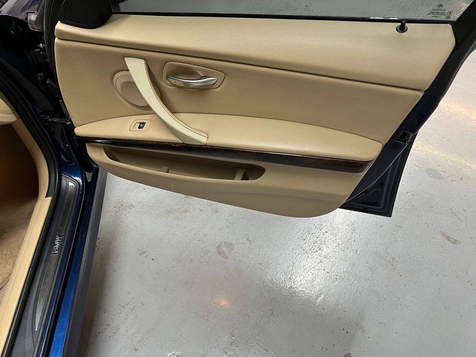 2011 BMW 3 Series