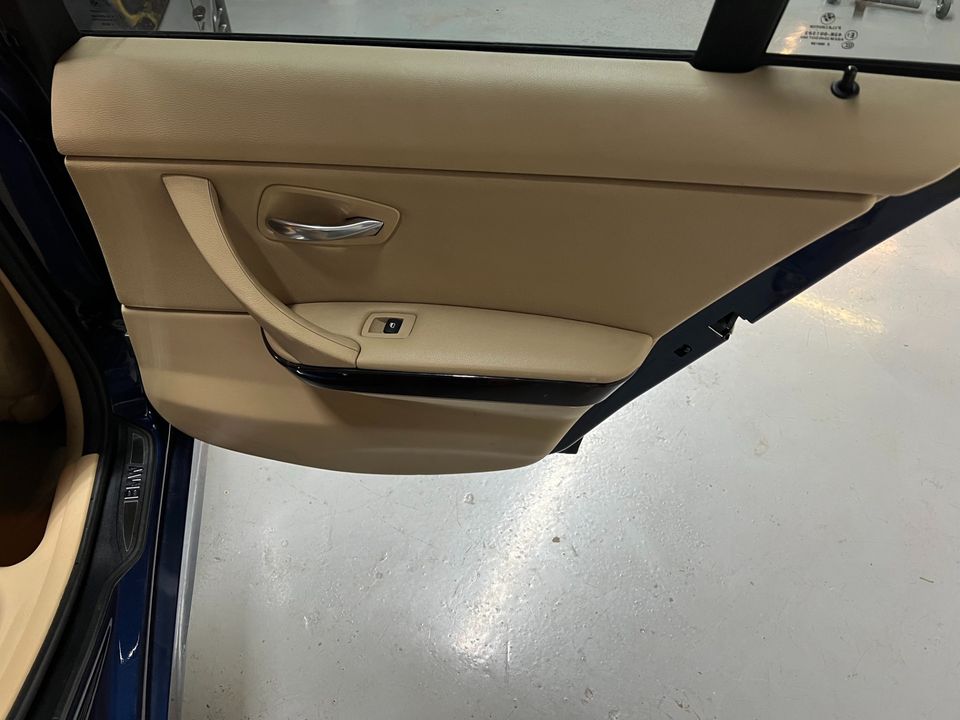 2011 BMW 3 Series