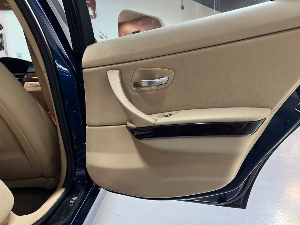 2011 BMW 3 Series
