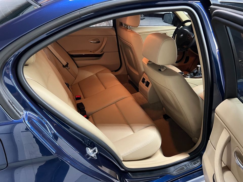2011 BMW 3 Series