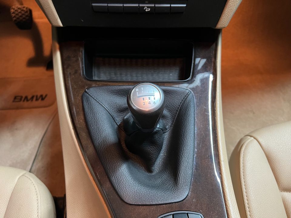 2011 BMW 3 Series