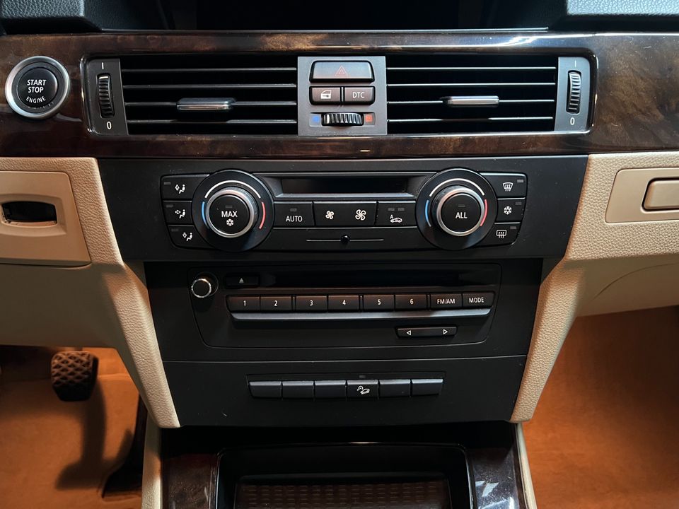 2011 BMW 3 Series