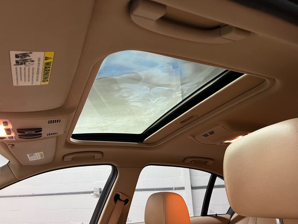 2011 BMW 3 Series