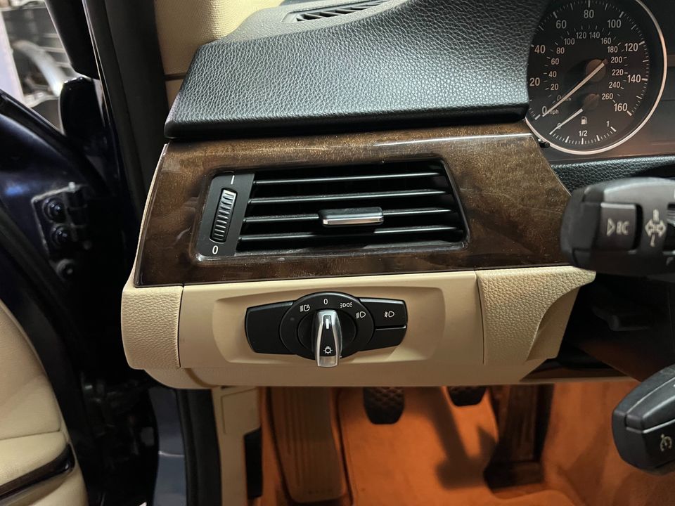 2011 BMW 3 Series