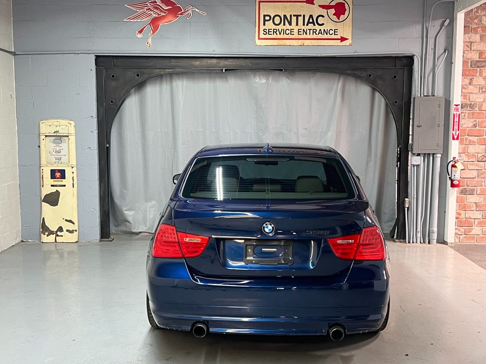 2011 BMW 3 Series