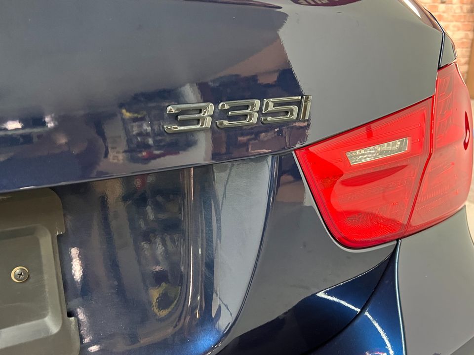 2011 BMW 3 Series