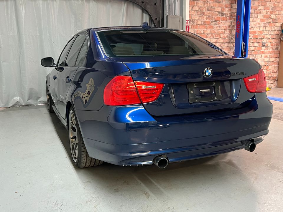 2011 BMW 3 Series