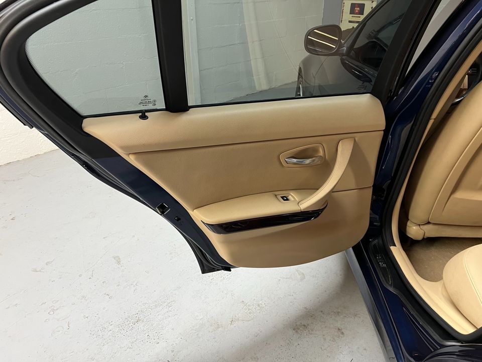 2011 BMW 3 Series