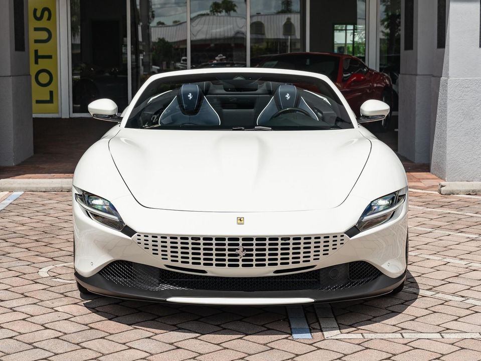 2024 Ferrari Roma Spider