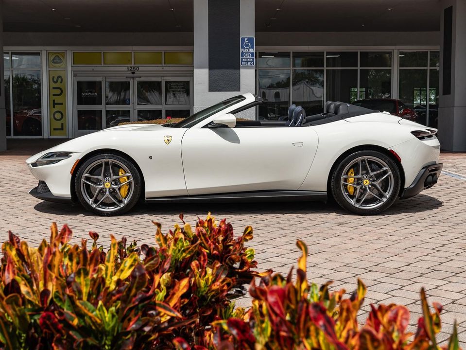 2024 Ferrari Roma Spider