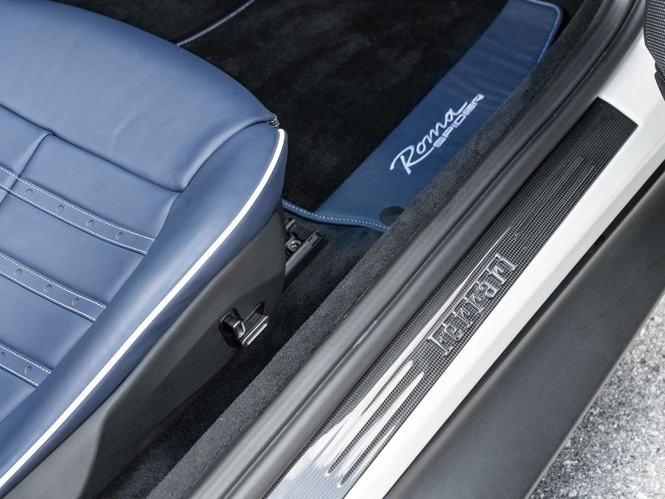 2024 Ferrari Roma Spider