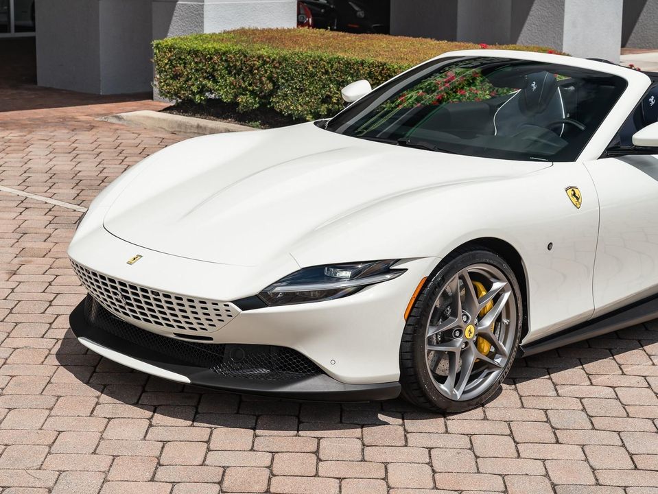 2024 Ferrari Roma Spider