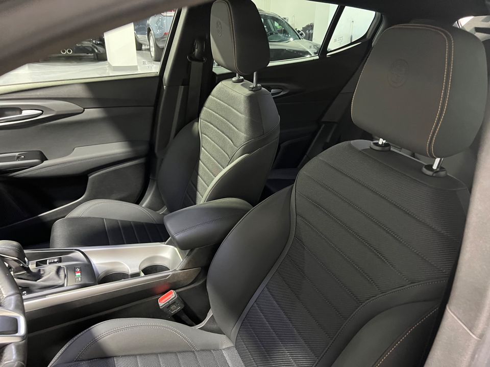 2024 Alfa Romeo Tonale Hybrid Ti AWD