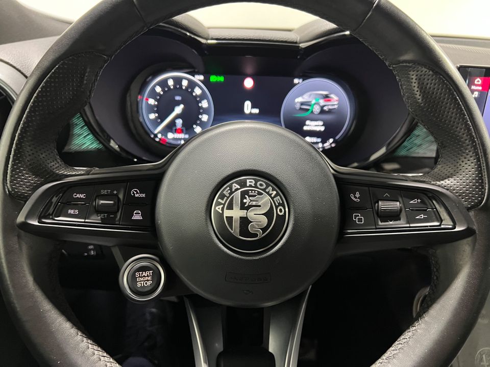 2024 Alfa Romeo Tonale Hybrid Ti AWD