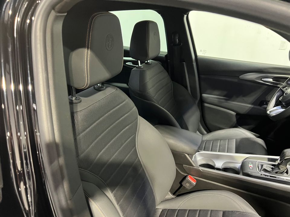 2024 Alfa Romeo Tonale Hybrid Ti AWD