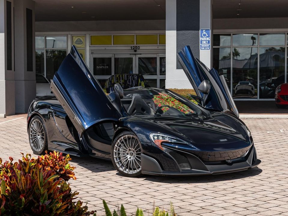 2016 McLaren 675LT