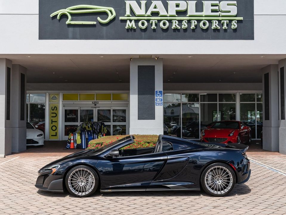 2016 McLaren 675LT