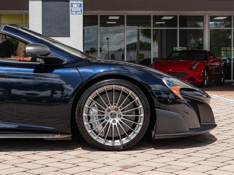 2016 McLaren 675LT