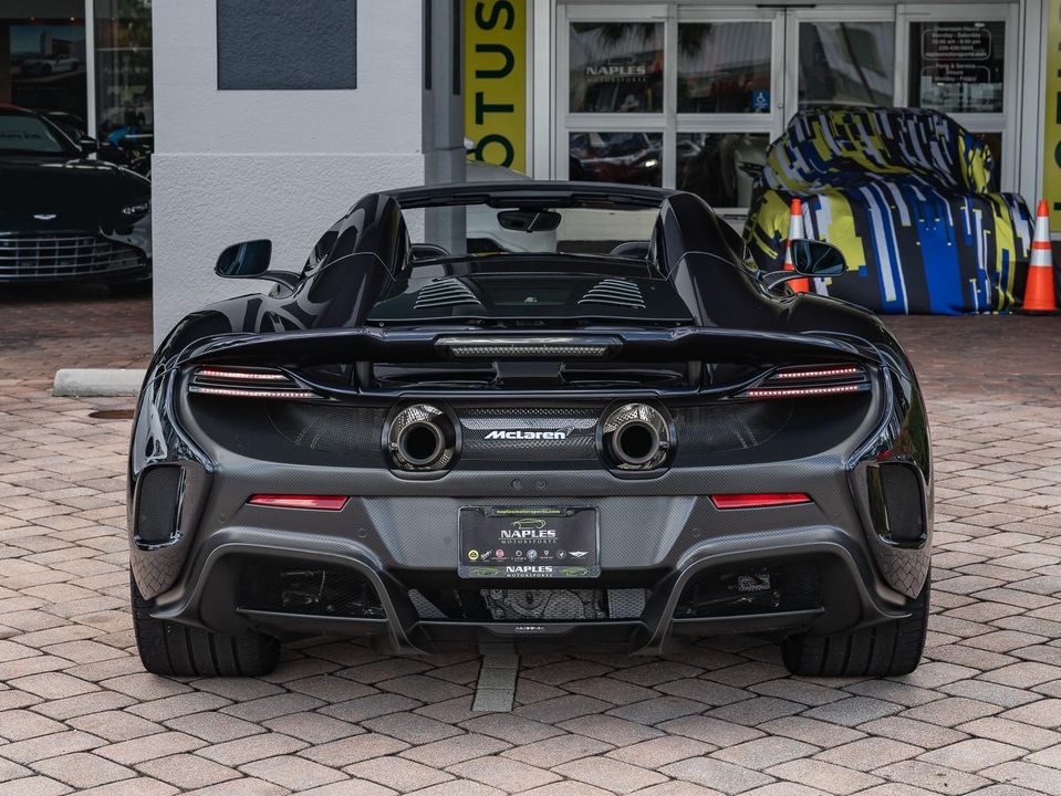 2016 McLaren 675LT
