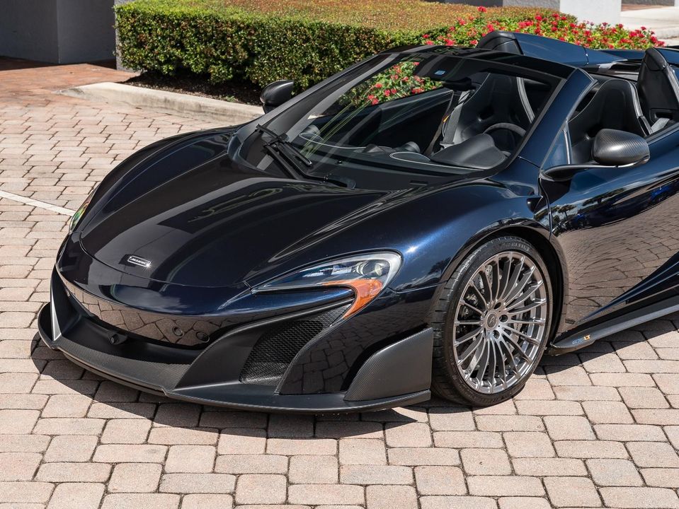 2016 McLaren 675LT