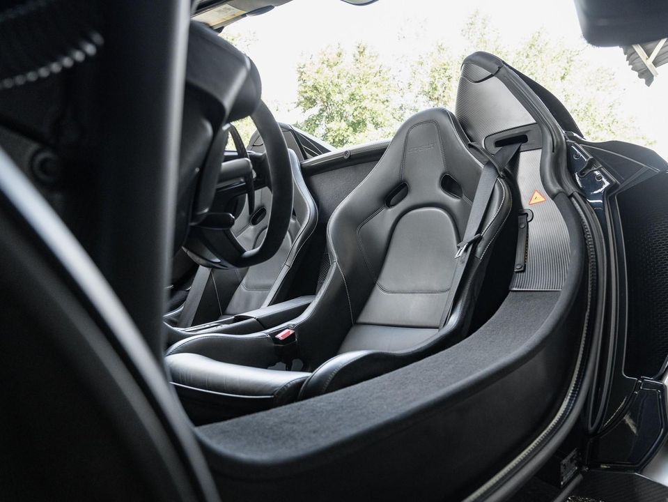 2016 McLaren 675LT