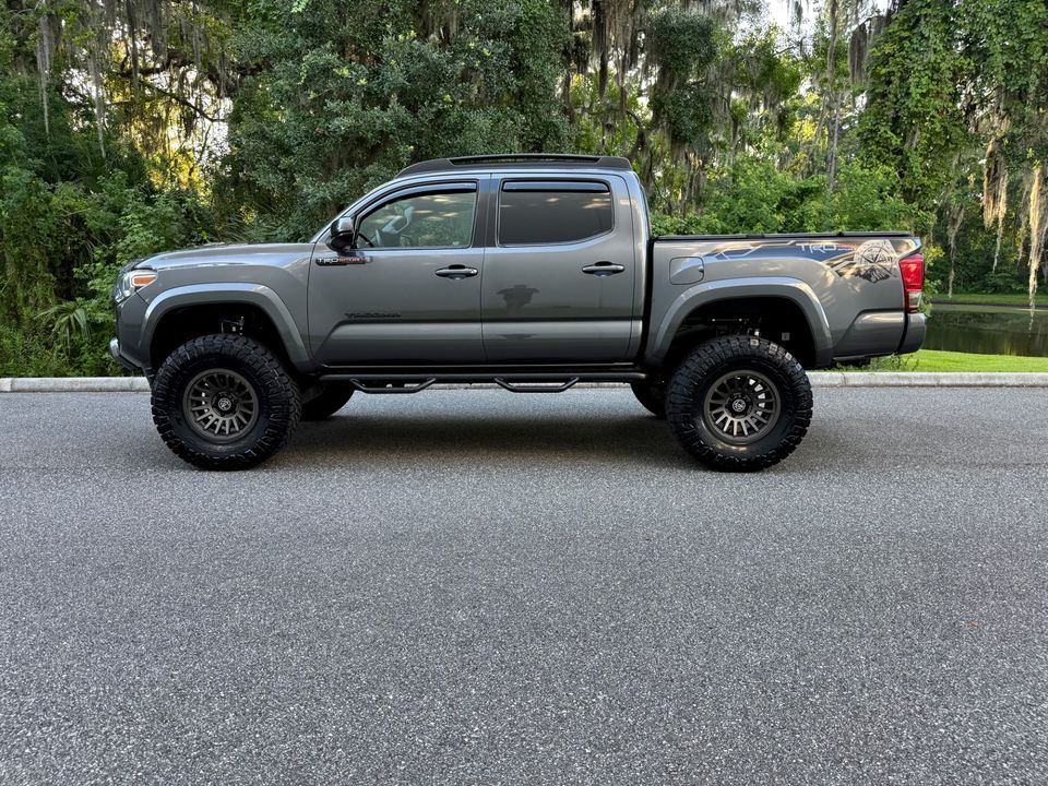 2016 Toyota Tacoma 4x4 TRD SPORT