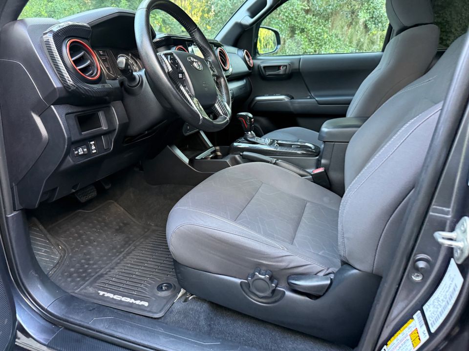 2016 Toyota Tacoma 4x4 TRD SPORT