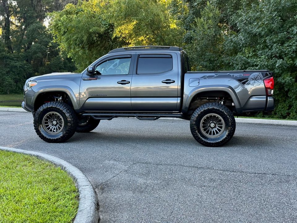2016 Toyota Tacoma 4x4 TRD SPORT