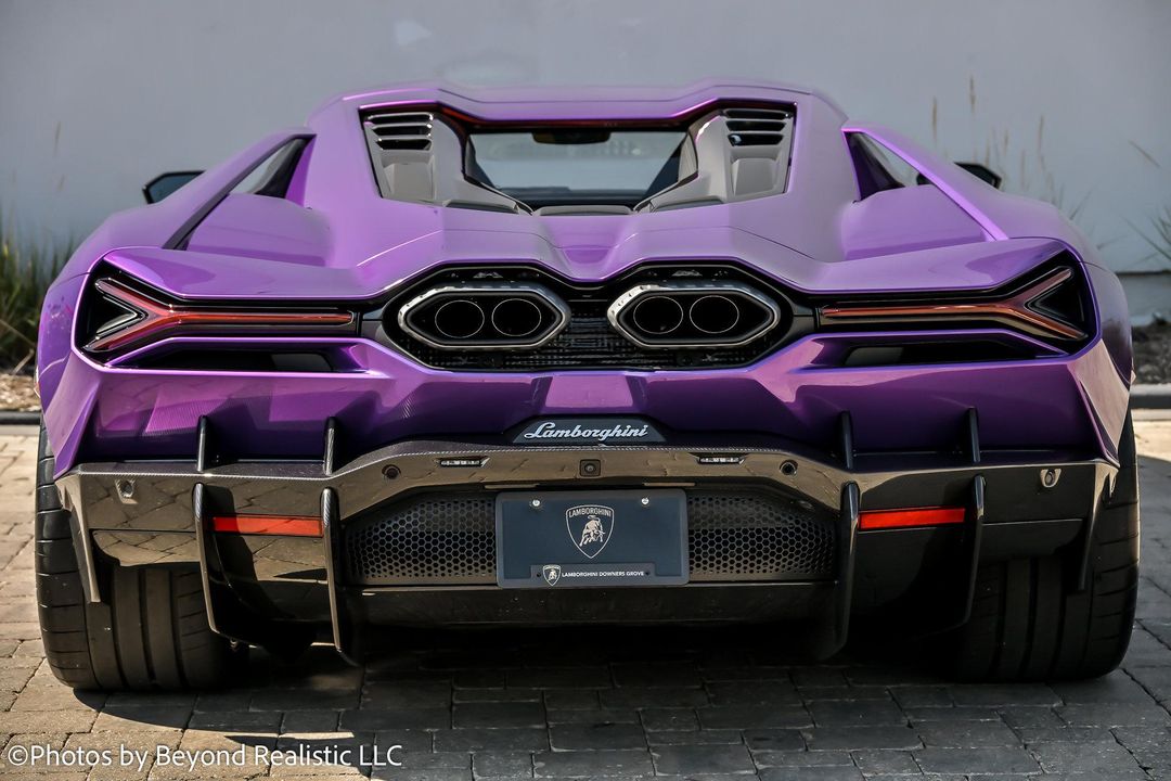 2025 Lamborghini Revuelto