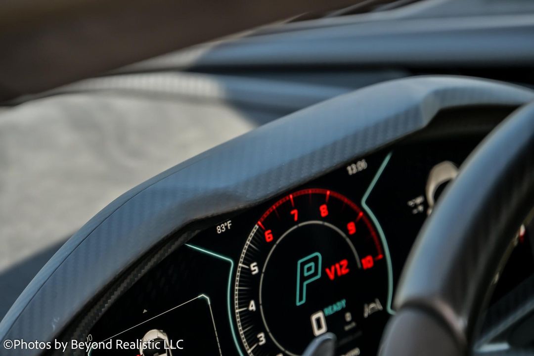 2025 Lamborghini Revuelto