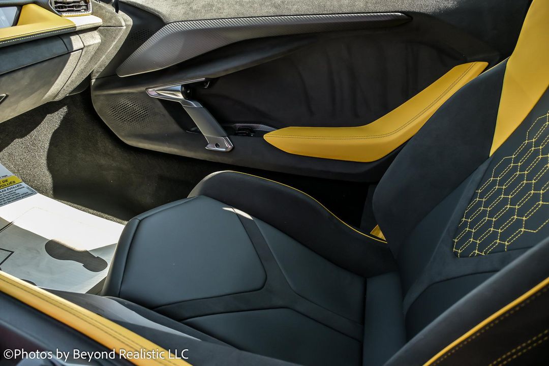 2025 Lamborghini Revuelto