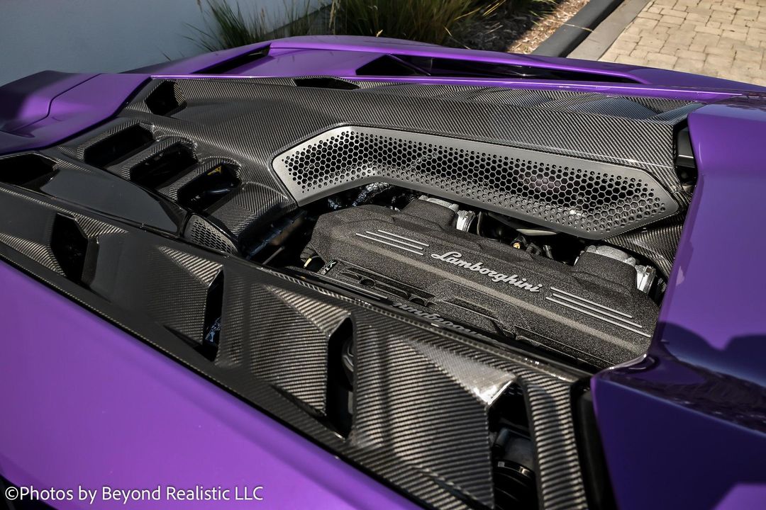 2025 Lamborghini Revuelto