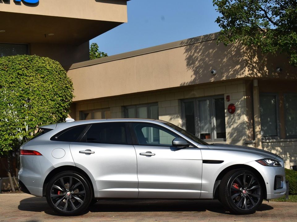 2017 Jaguar F-PACE