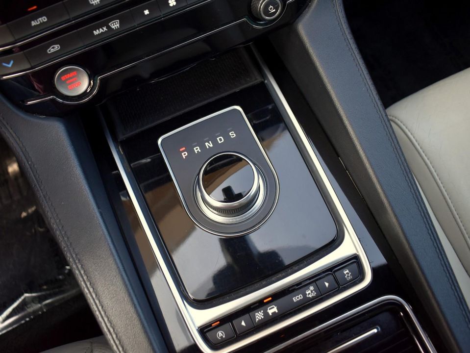 2017 Jaguar F-PACE